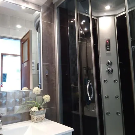 Little Wonder Apartment *